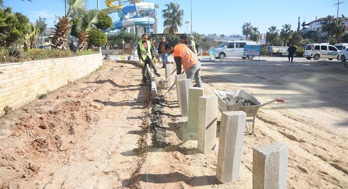Türkler’e 12 bin metrekare parke yol