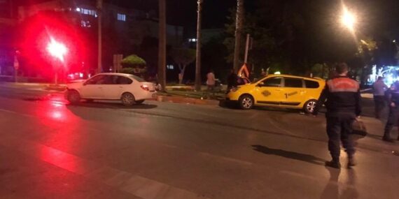 D-400’de kaza 1 ölü 4 yaralı
