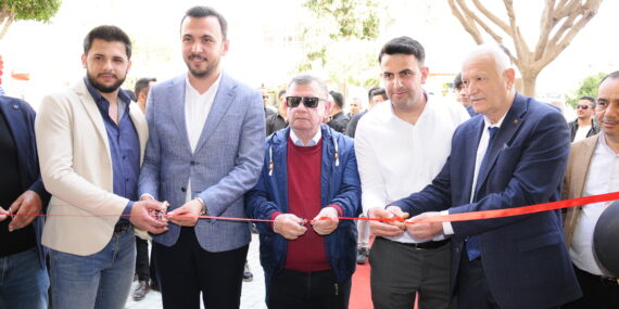 A&N HAİR STUDİO HİZMETTE