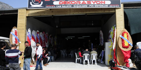 BUĞRA MOBİLYA DEKORASYON AÇILDI