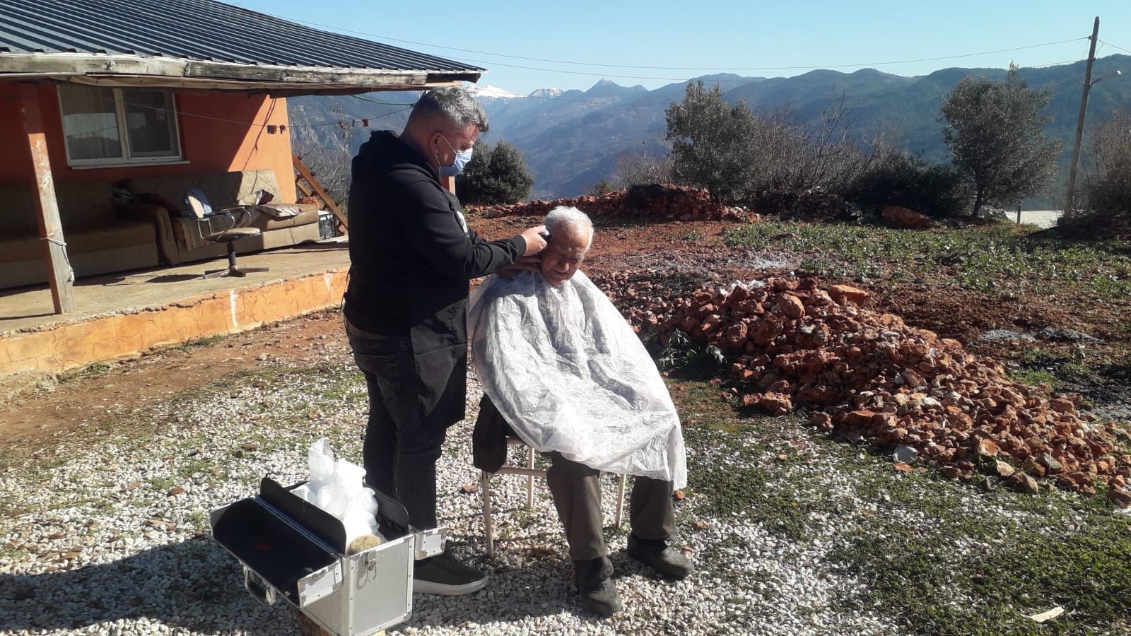 Mobil kuaför hayatı kolaylaştırıyor