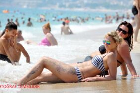 Rus-turist-Antalyaya-akin-etti-3487