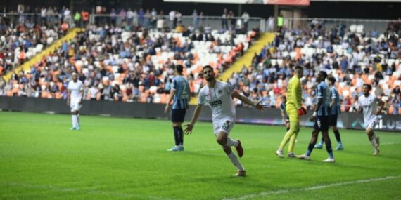 Akbaba hat-trick listesinde