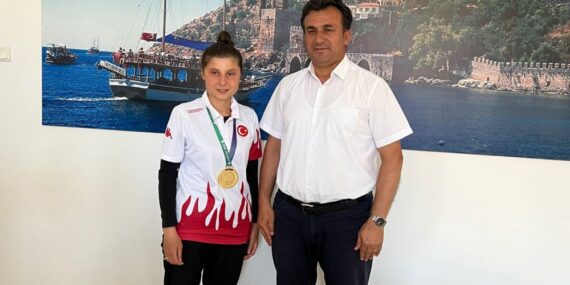 Olimpiyat şampiyonu Mahmutlar’dan