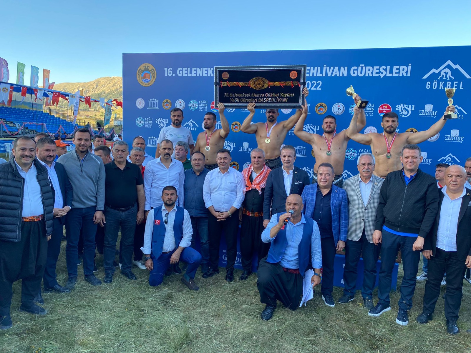 Gökbel Ağası’ndan Ela’ya bağış