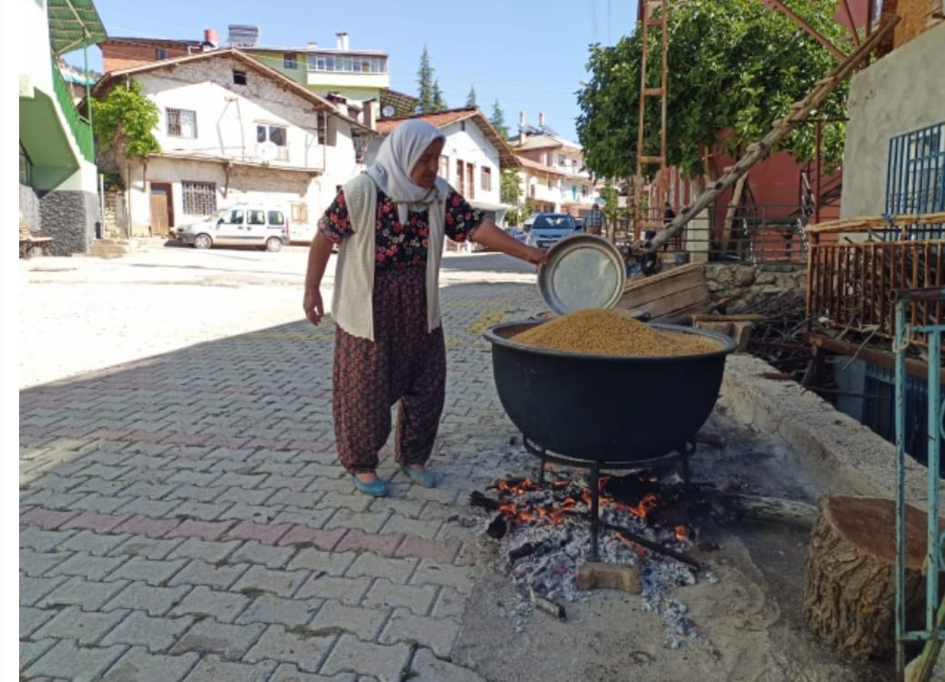 Toroslarda Yılların Geleneği Devam Ediyor