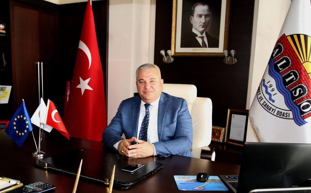 Şahin peşini bırakmıyor