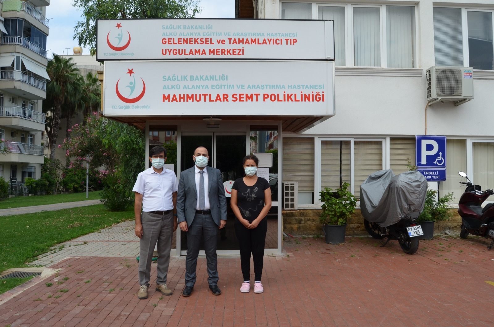 BAŞHEKİM KARAHAN HASTANEYE BAĞLI SAĞLIK TESİSLERİNİ GEZDİ