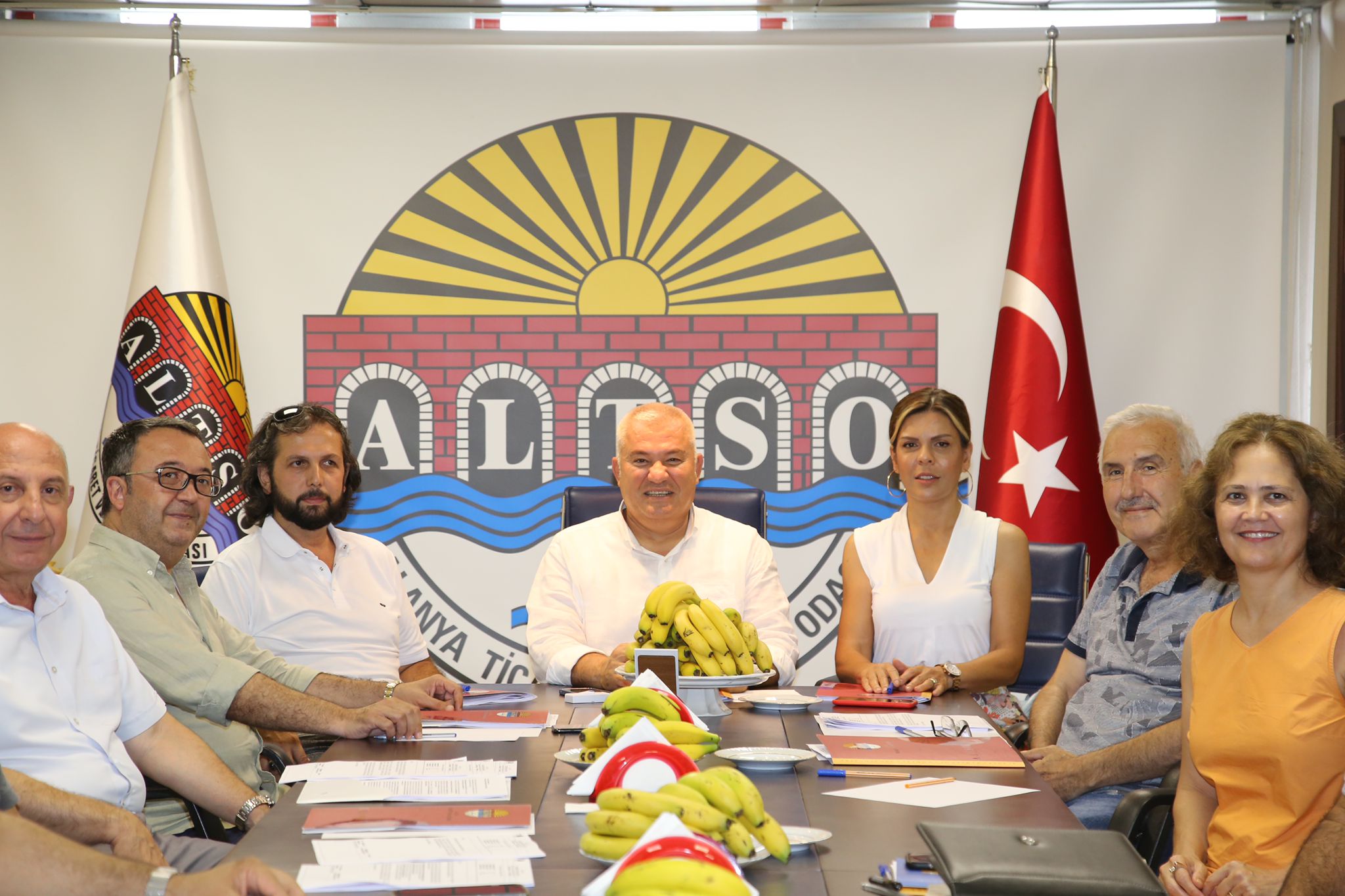 ŞAHİN’DEN MÜJDE: ALANYA MUZU TESCİLLENDİ