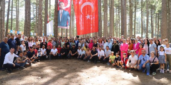 AK Parti Çavuşoğlu’nu ağırladı