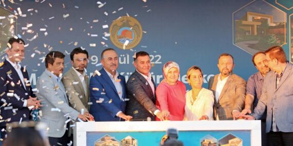 Yücel sözlerini tutuyor