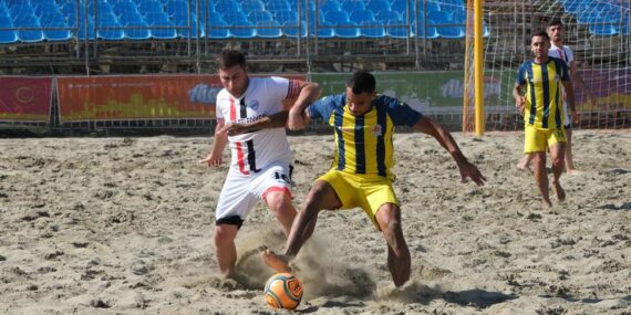 PLAJ FUTBOLUNDA ÇEYREK FİNALİSTLER BELLİ OLDU