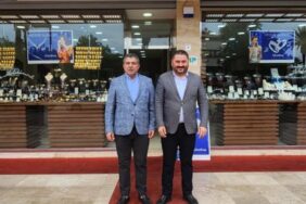 57000457-d368-40d4-bc25-3f79f3fc309d