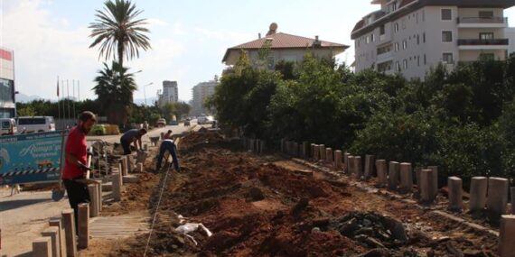 KESTEL İSA KÜÇÜLMEZ CADDESİNDE KALDIRIM ÇALIŞMASI BAŞLATILDI