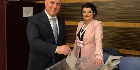Başkan Erdem’den anlamlı bağış