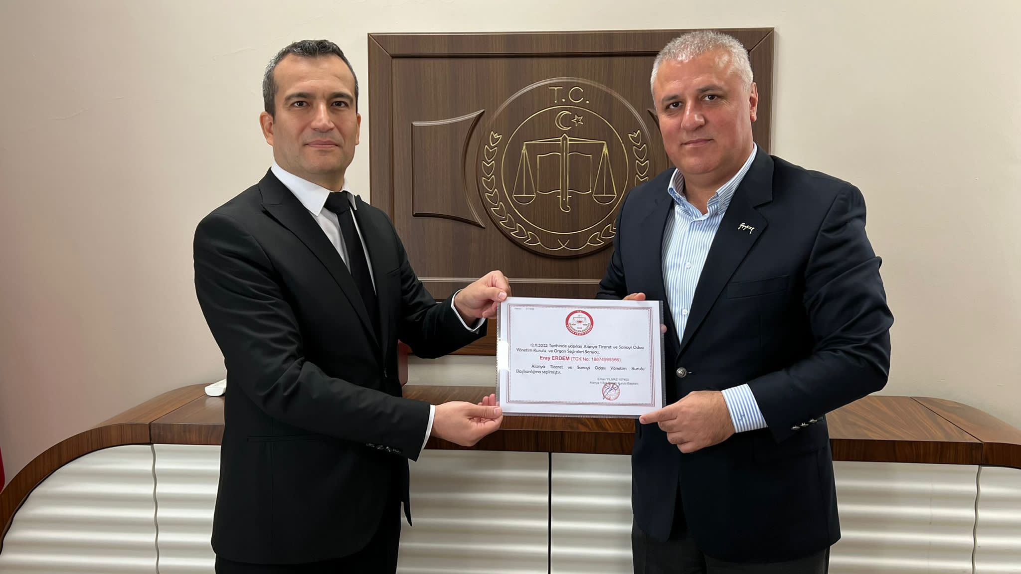 Eray Erdem mazbatasını aldı