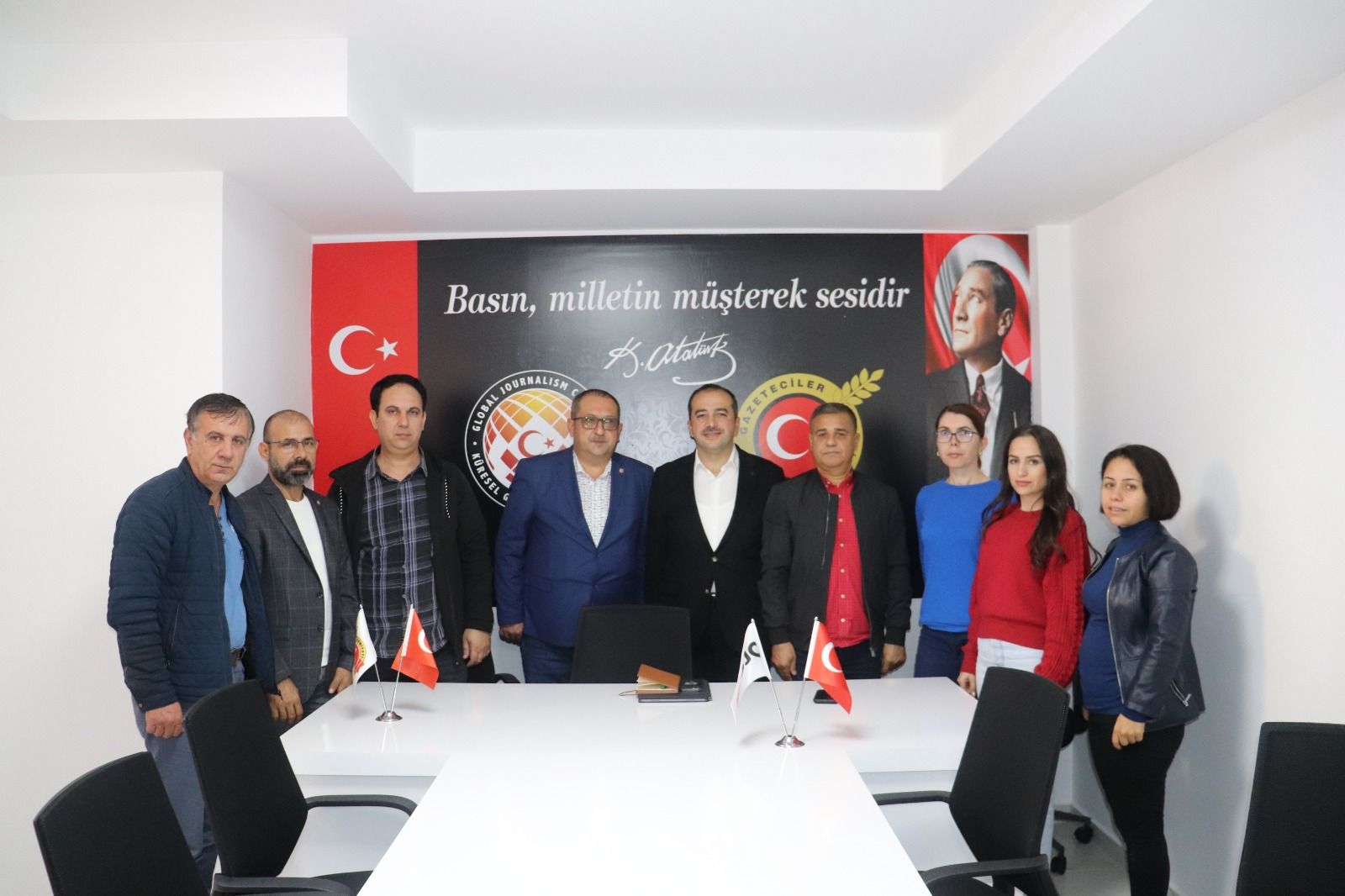 Toksöz, “Siyaset gerilimden besleniyor”