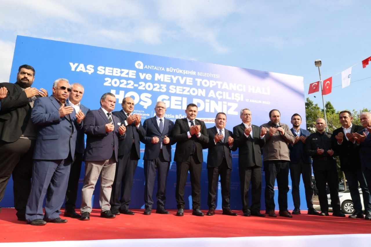 Alanya Toptancı Hali’nde yeni sezon törenle başladı! Açılışı Başkan Böcek yaptı