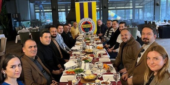Alanya Fenerbahçeliler Derneği yönetimi kahvaltıda buluştu