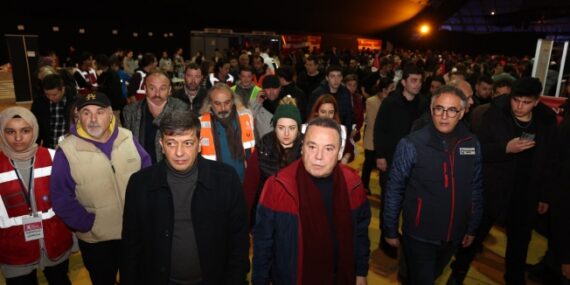 Böcek’ten ücretsiz giyim mağzası