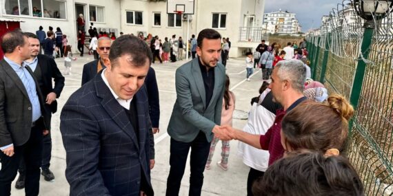 Toklu, “Bu afeti bir ve beraber olmaktan aldığımız güçle atlatacağız” dedi.