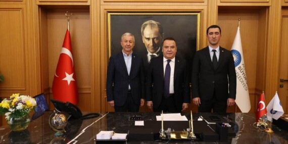 BAŞKAN BÖCEK, KAHYA’YA BAŞARILAR DİLEDİ