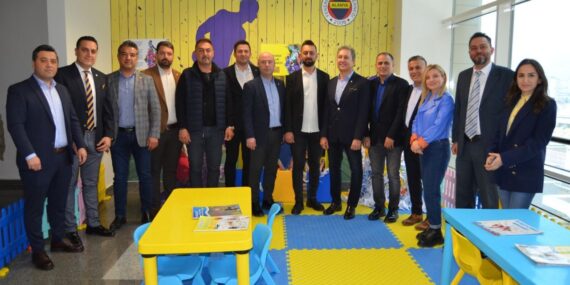 FENERBAHÇE ALANYA’DA KÜTÜPHANE AÇTI
