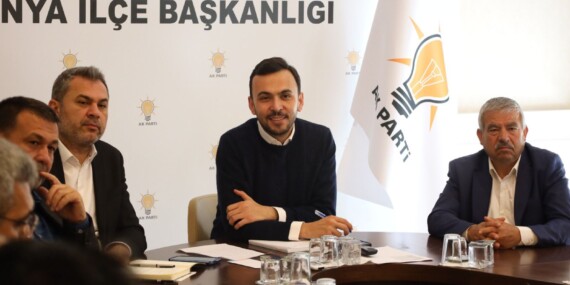 AK PARTİ SEÇİM ÇALIŞMALARINA HIZ KESMEDEN DEVAM EDİYOR