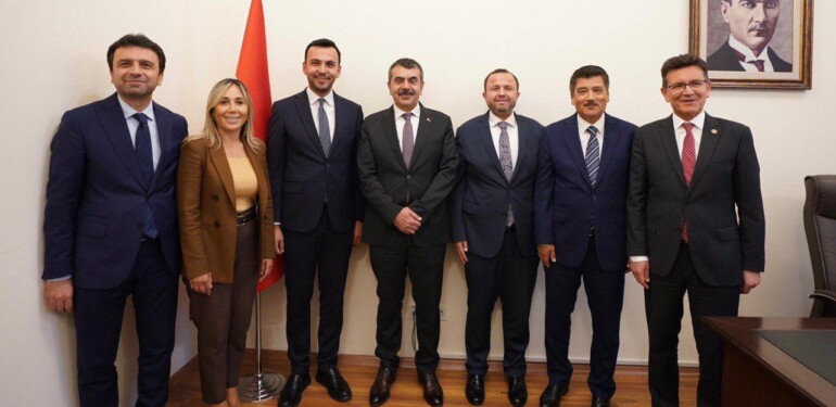 BAŞKAN TOKLU ALANYA’NIN EĞİTİM ALTYAPISINI GÜÇLENDİRMEK İÇİN ÇALIŞIYOR