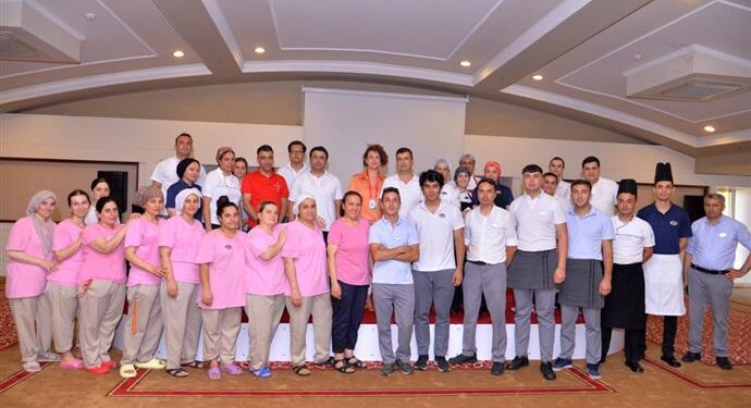 ALANYA BELEDİYESİ’NDEN SIFIR ATIK’TA BİR İLK DAHA: OTELLERE SIFIR ATIK EĞİTİMİ