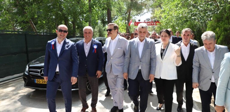 BAŞKAN ERDEM’DEN HİSARCIKLIOĞLU’NA SEKTÖR RAPORU