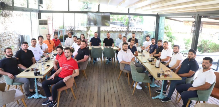 BAŞKAN TOKLU GENÇLERLE İÇ İÇE