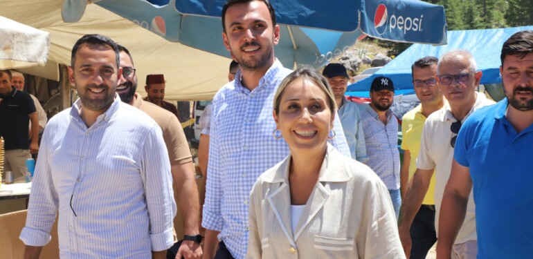 VATANDAŞLAR TOKLU’YU BAĞRINA BASTI