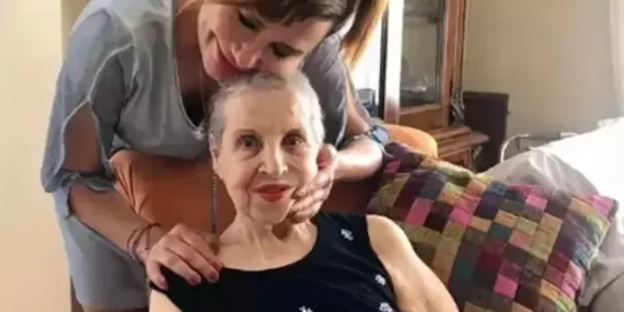 ALANYALI ÜNLÜ SANATÇININ ANNE ACISI