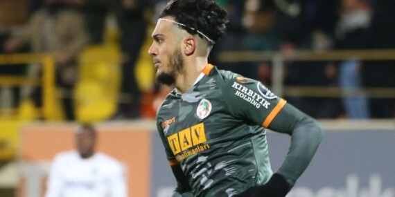 ALANYASPOR’LU TAYFUR BİNGÖL BEŞİKTAŞ’TA