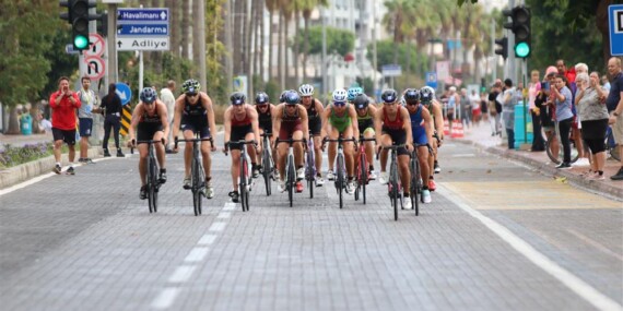 32. ALANYA TRİATLONU GERÇEKLEŞTİRİLDİ