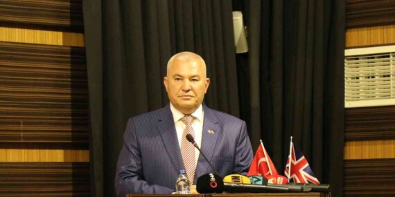 MEHMET ŞAHİN’DEN ANITKABİR ZİYARETİNE ERTELEME
