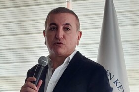 c295f9b9-9fa3-4785-81a1-233e10354e2d