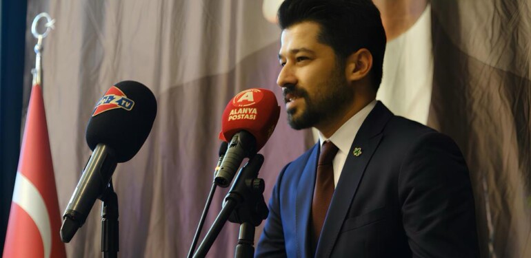 GELECEK PARTİSİ ALANYA İLÇE BAŞKANI AV.MEVLÜT ÇAKAN İKAMET SINIRLAMASI ,İNŞAAT VE EMLAK SEKTÖRÜNE İLİŞKİN AÇIKLAMALARDA BULUDU