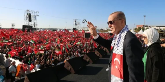 İstanbul’da Büyük Filistin Mitingi