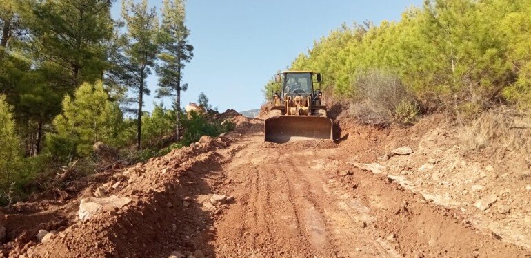 Alanya Özvadi grup yolu asfaltlandı