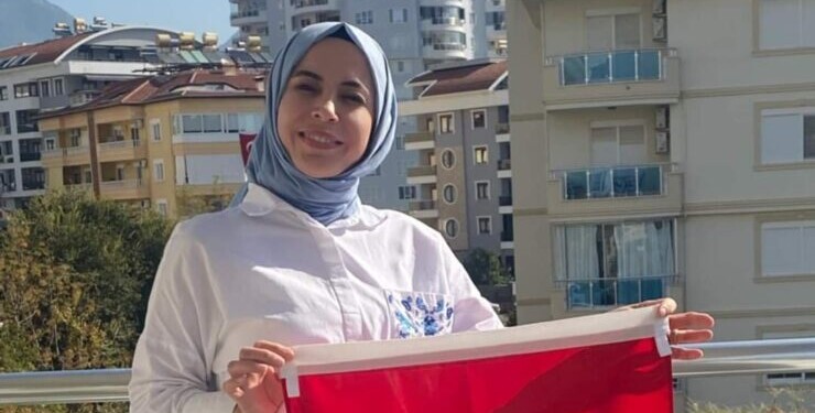 Alanya Ak Parti’de sürpriz ayrılık