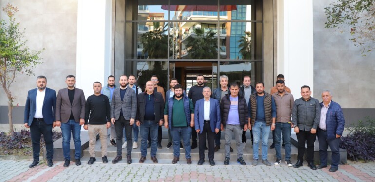 AK PARTİ ALANYA’DAN YEREL SEÇİM ÖNCESİ MAHALLELERDE HUMMALI ÇALIŞMA