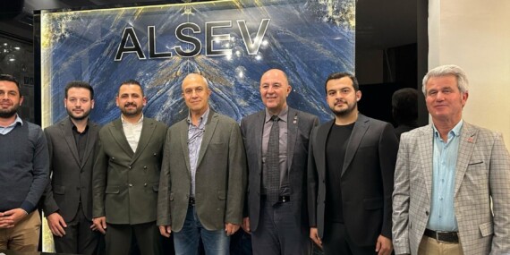 ÖZÇELİK SAHAYA İNDİ