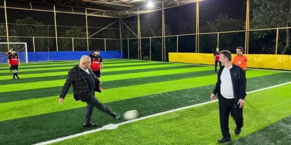 ŞAHİN BAŞLAMA VURUŞUNU YAPTI