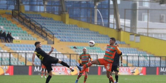 Alanyaspor’a can suyu İstanbul’u evinde yendi
