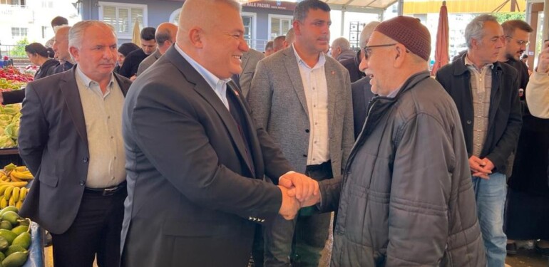 PAZAR ESNAFINDAN MEHMET ŞAHİN’ E SEVGİ SELİ