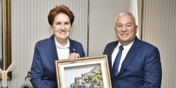 AKŞENER ŞAHİN İÇİN GELİYOR
