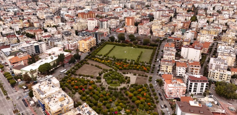 BAŞKAN ADAYI DR. TAHSİN BİNER, “OKUL ALANININ PARK VE YÜRÜYÜŞ YOLU OLARAK DÜZENLEYECEĞİZ”