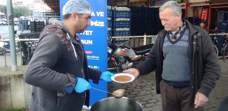 Büyükşehir’den çorba ikramı